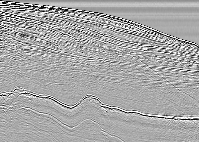 Shot gather before designature in g-Platform, with the airgun's bubble and array directivity still in the wavelet